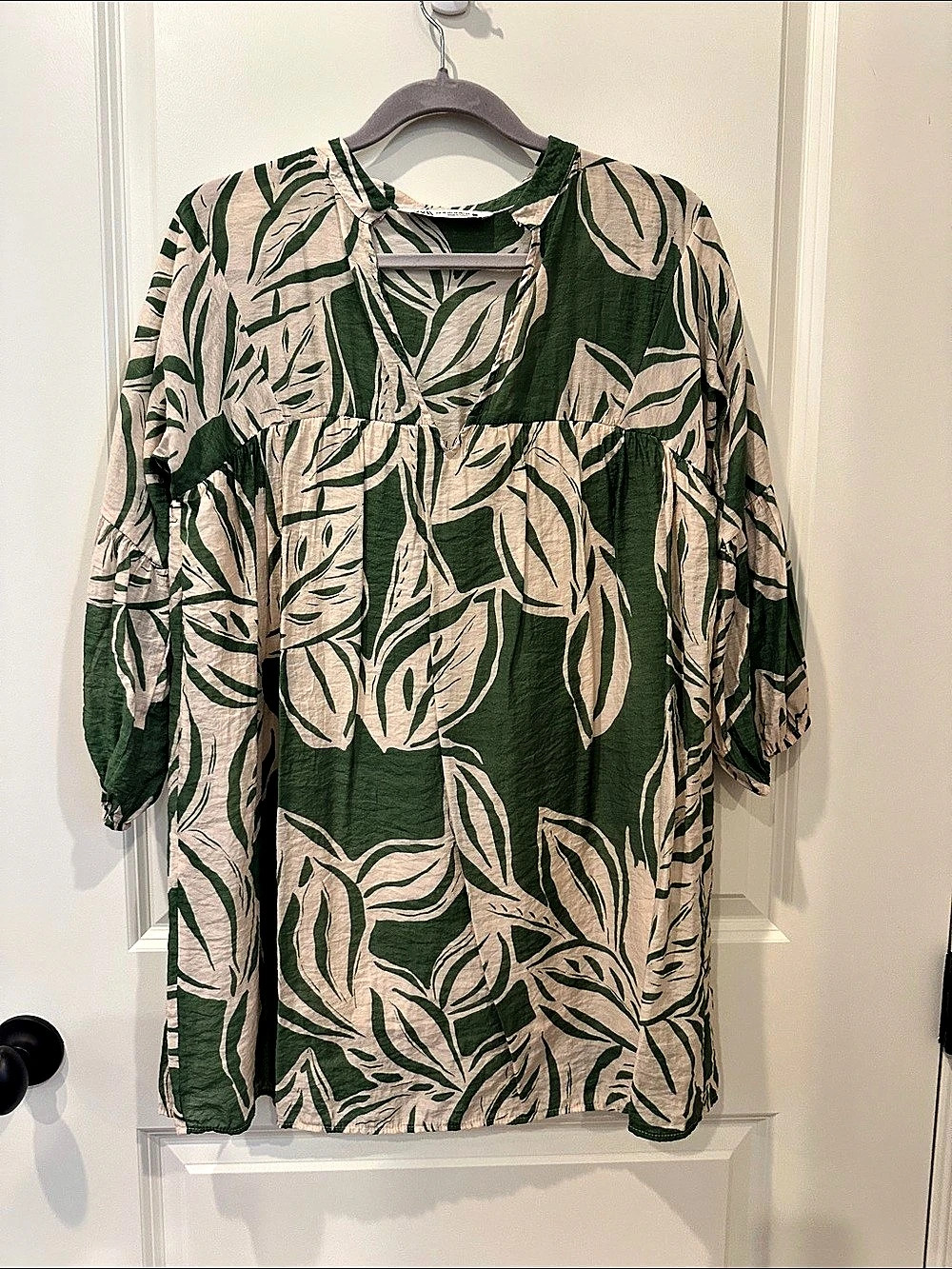 Zara Floral Mini Dress in Green & Pink Size XS Like New